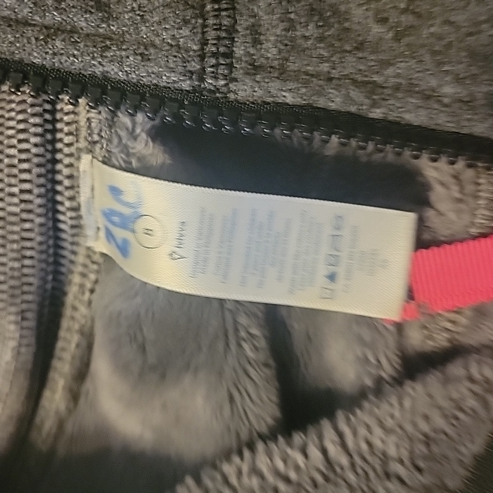 Ivivva pullover - Picture 2 of 4